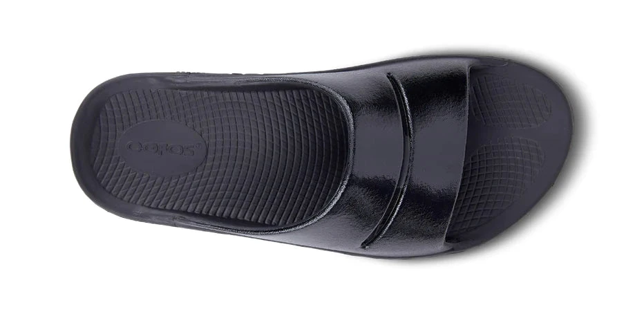OOfos Women’s OOahh Luxe Slide Sandal (Black) 8 OOfos Women’s OOahh Luxe Slide Sandal (Black) - Image 6