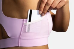BROOKS Women's Drive 3 Pocket Run Bra (560 - Orchid Haze/Rosewater) -Clothing Serie Shop 350080 560 D2 Drive 3 Pocket Run Bra