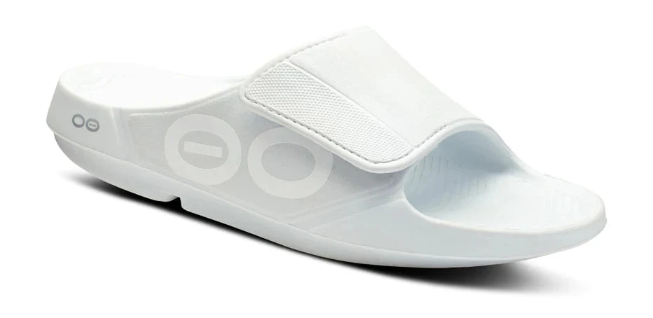 OOfos Unisex OOahh Sport Flex Slide Sandal (White) 3 OOfos Unisex OOahh Sport Flex Slide Sandal (White)